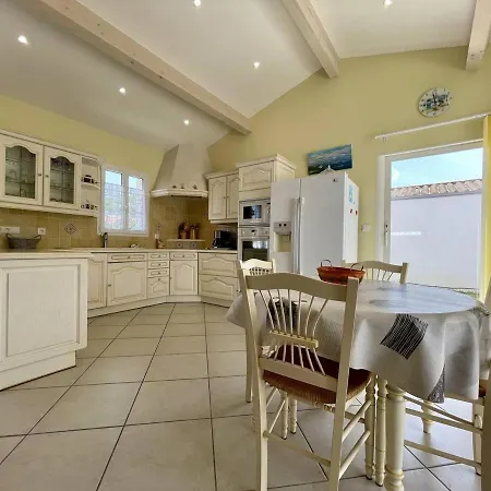 Maison 4 Pièces Près De La Avec Jardin, Saint-denis-d'oléron - Fr-1-246a-213 Saint-Denis-dʼOléron