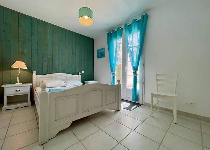 Maison 4 Pieces Pres De La Avec Jardin, - Fr-1-246a-213 度假居